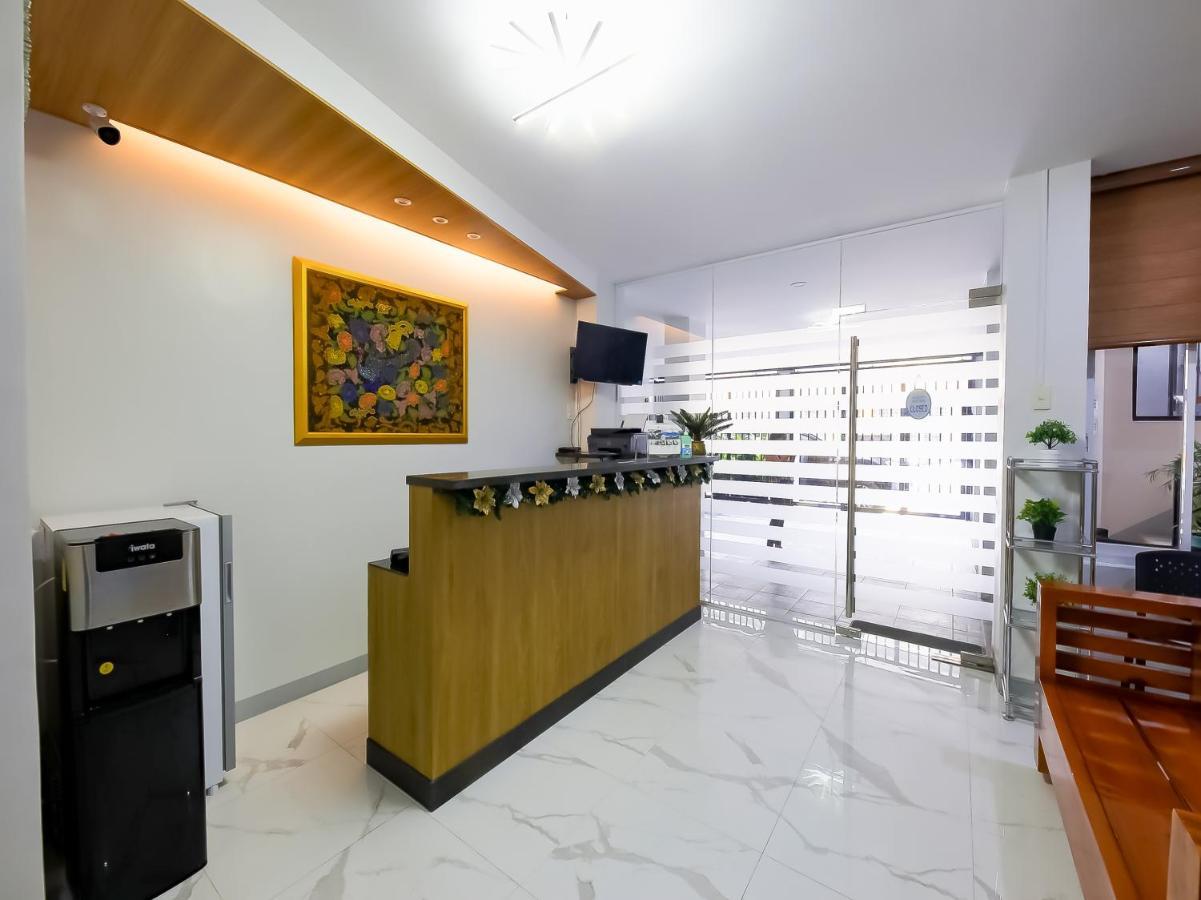 Oyo 848 Dona Aurora Condotel Quezon City Ngoại thất bức ảnh