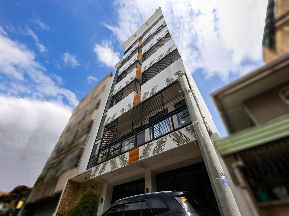 Oyo 848 Dona Aurora Condotel Quezon City Ngoại thất bức ảnh