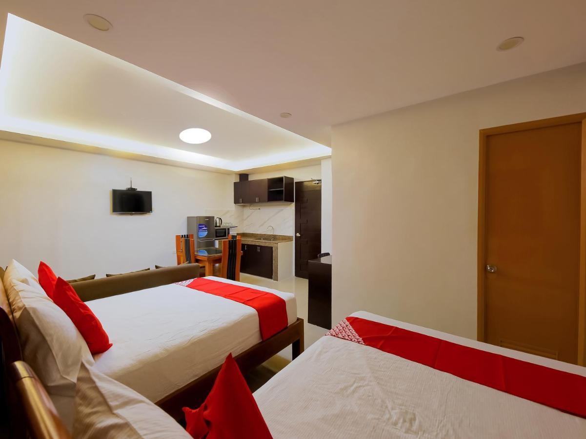 Oyo 848 Dona Aurora Condotel Quezon City Ngoại thất bức ảnh