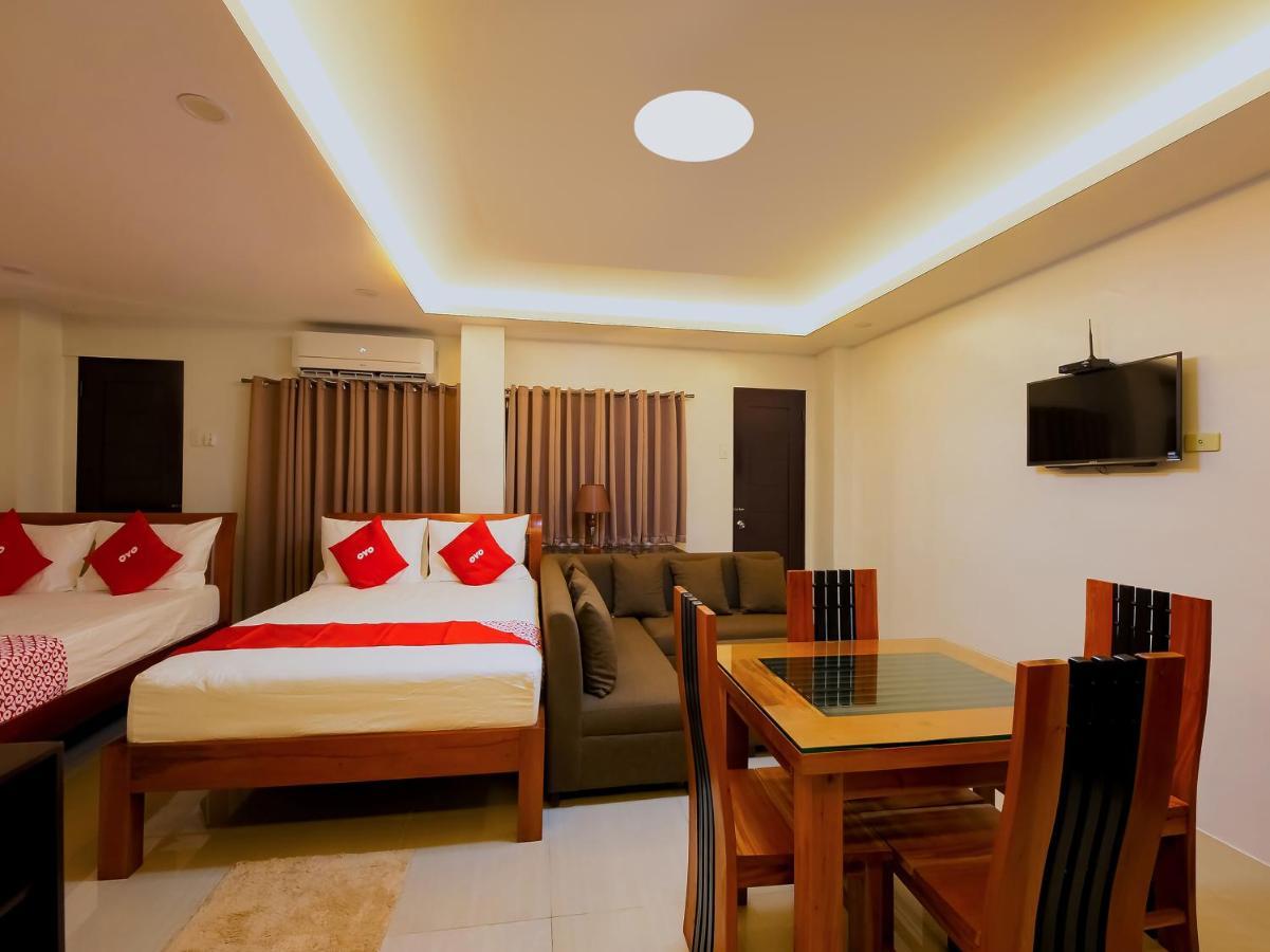 Oyo 848 Dona Aurora Condotel Quezon City Ngoại thất bức ảnh