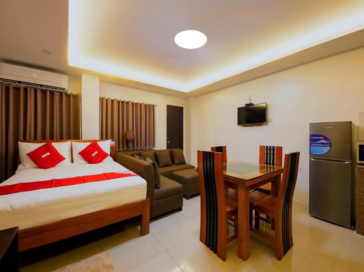 Oyo 848 Dona Aurora Condotel Quezon City Ngoại thất bức ảnh