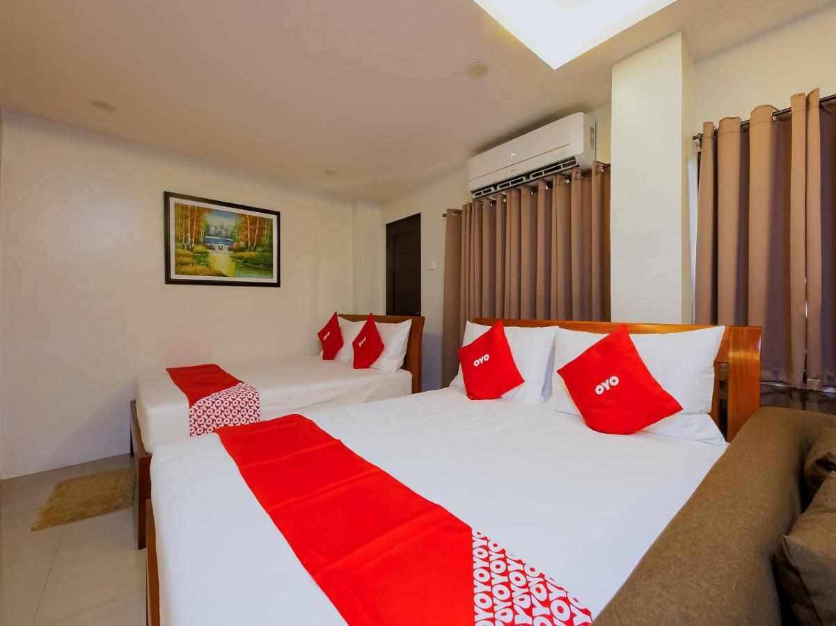 Oyo 848 Dona Aurora Condotel Quezon City Ngoại thất bức ảnh