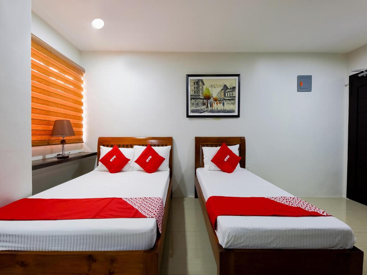 Oyo 848 Dona Aurora Condotel Quezon City Ngoại thất bức ảnh