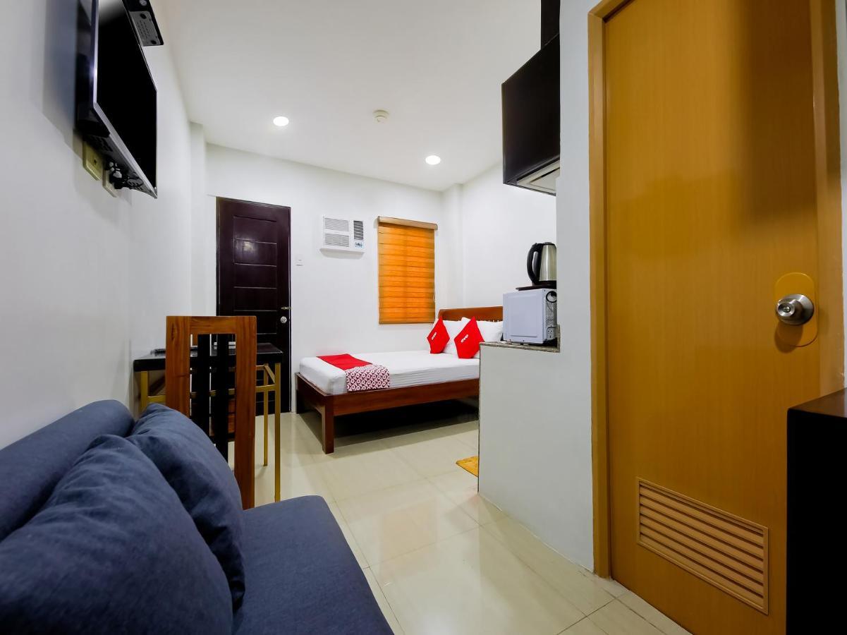 Oyo 848 Dona Aurora Condotel Quezon City Ngoại thất bức ảnh