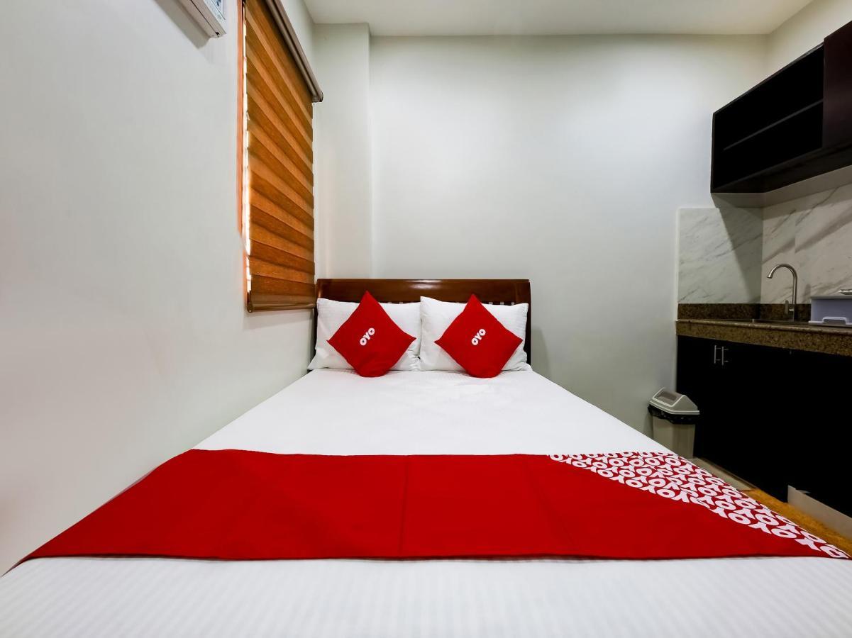 Oyo 848 Dona Aurora Condotel Quezon City Ngoại thất bức ảnh