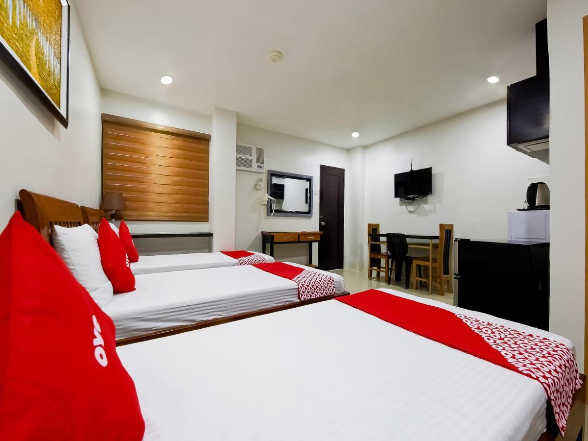 Oyo 848 Dona Aurora Condotel Quezon City Ngoại thất bức ảnh