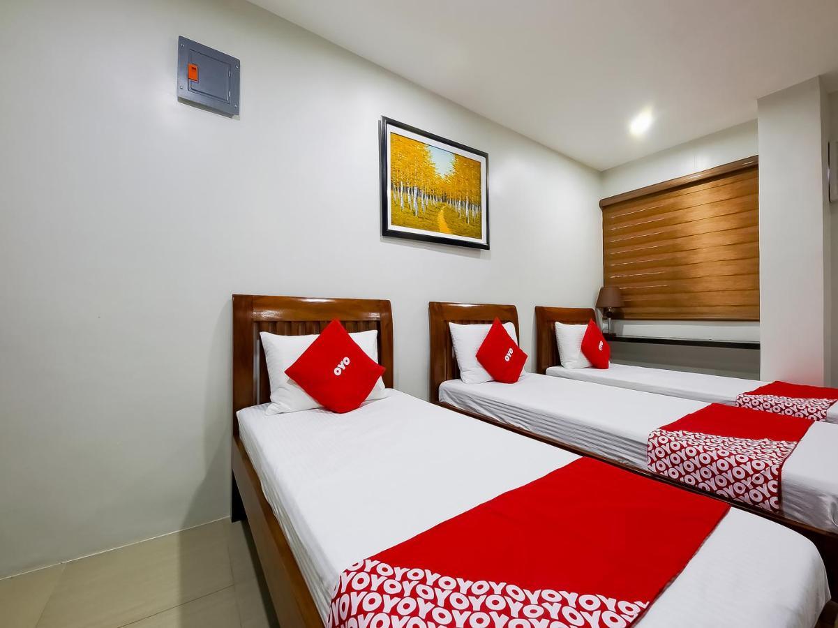 Oyo 848 Dona Aurora Condotel Quezon City Ngoại thất bức ảnh