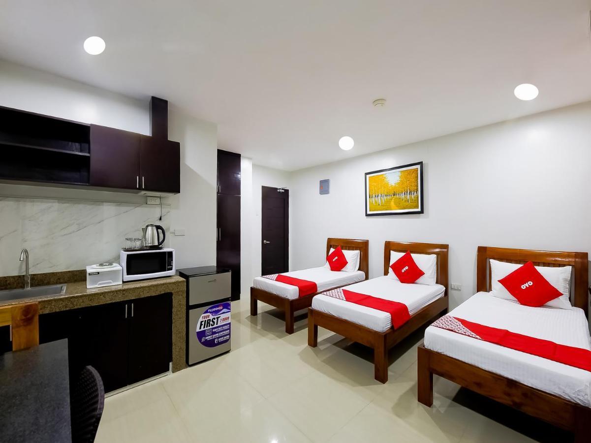 Oyo 848 Dona Aurora Condotel Quezon City Ngoại thất bức ảnh