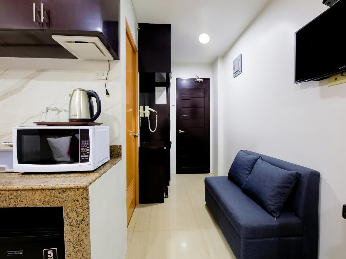 Oyo 848 Dona Aurora Condotel Quezon City Ngoại thất bức ảnh