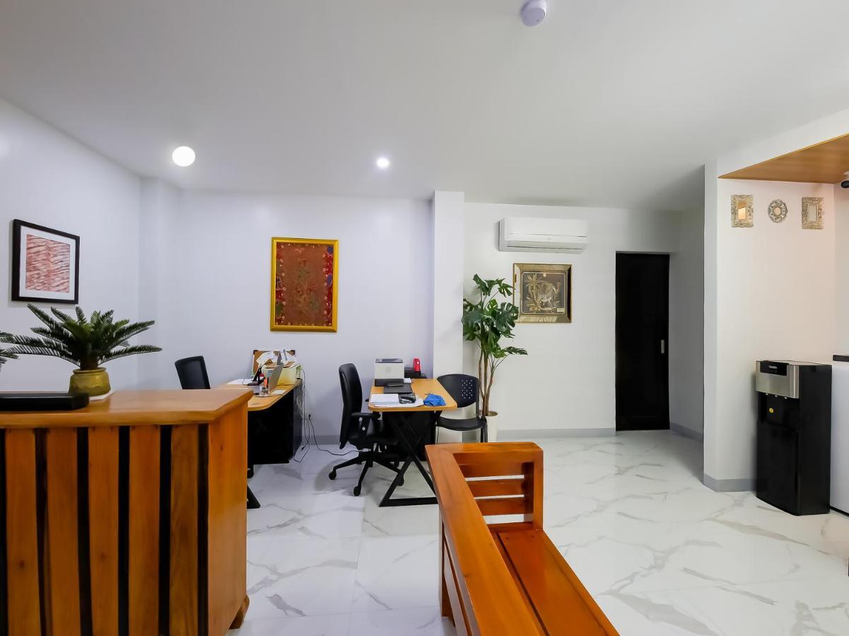Oyo 848 Dona Aurora Condotel Quezon City Ngoại thất bức ảnh