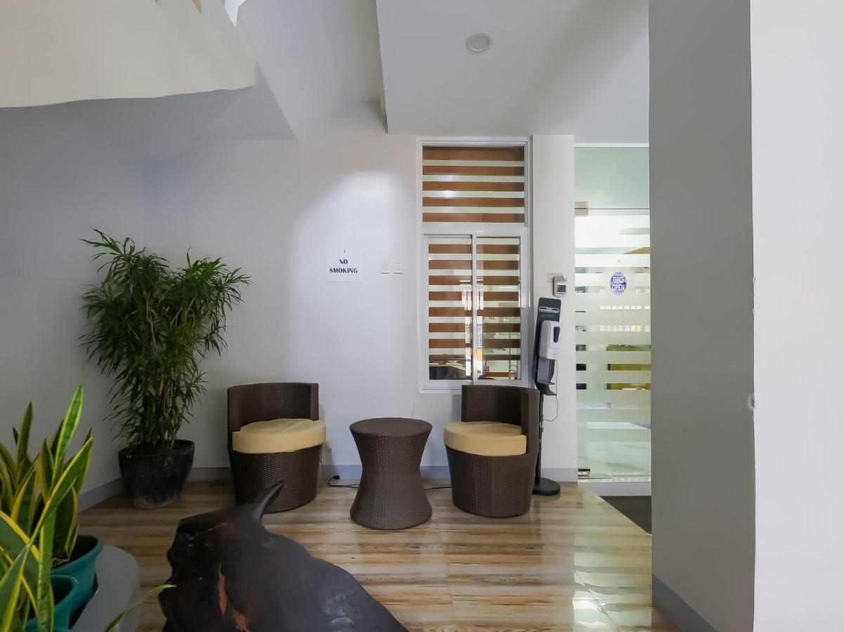 Oyo 848 Dona Aurora Condotel Quezon City Ngoại thất bức ảnh