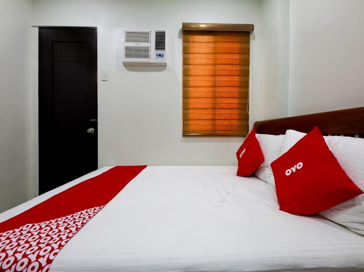 Oyo 848 Dona Aurora Condotel Quezon City Ngoại thất bức ảnh